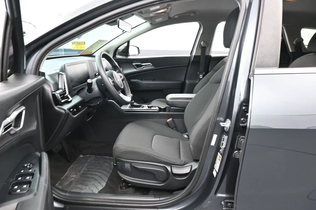 Used 2024 Gravity Gray Kia LX image 11
