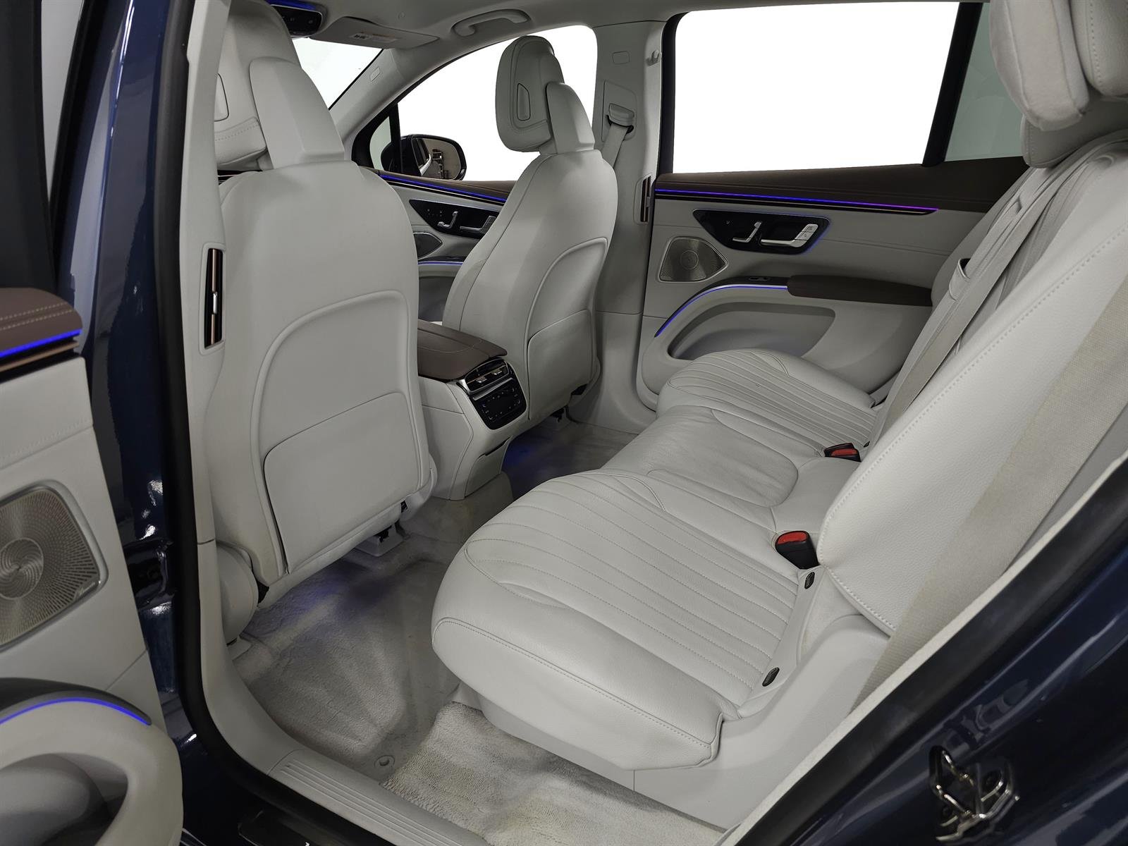 Used 2023 Blue Mercedes-Benz EQS 450 4MATIC® image 37