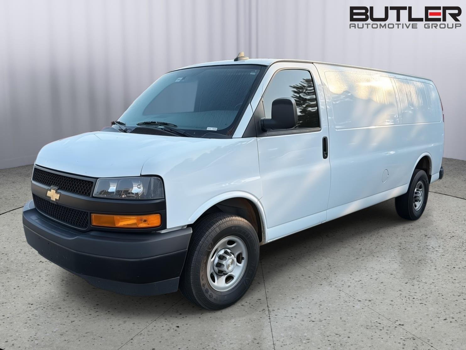 Used 2023 Summit White Chevrolet 2500 Cargo Extended image 3