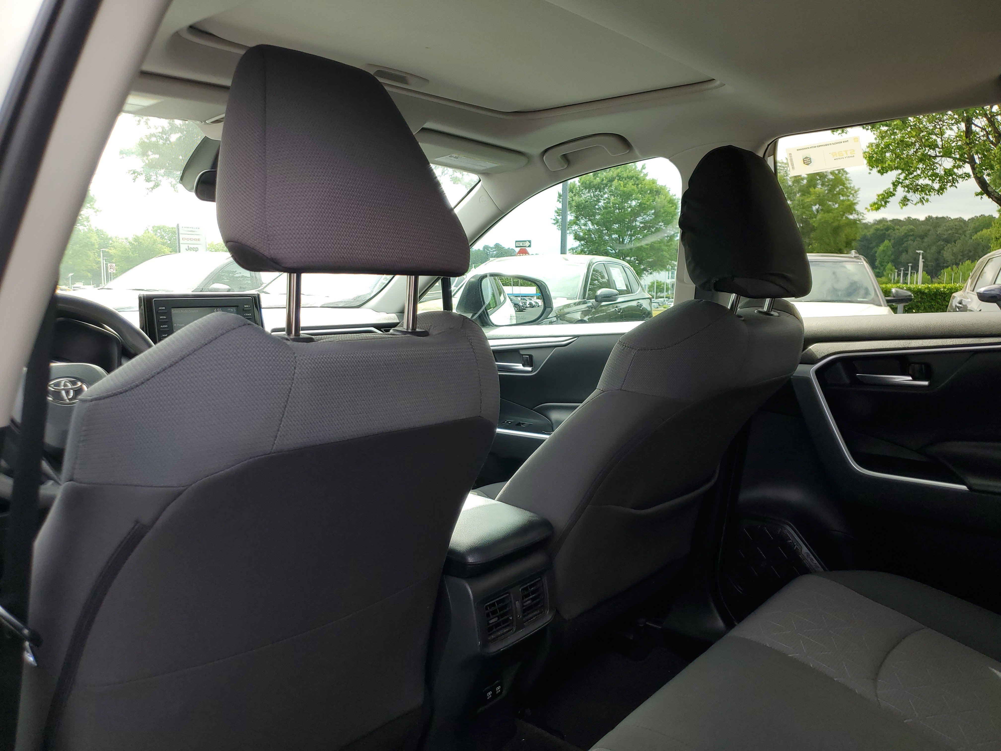 Used 2019 Super White Toyota XLE image 10