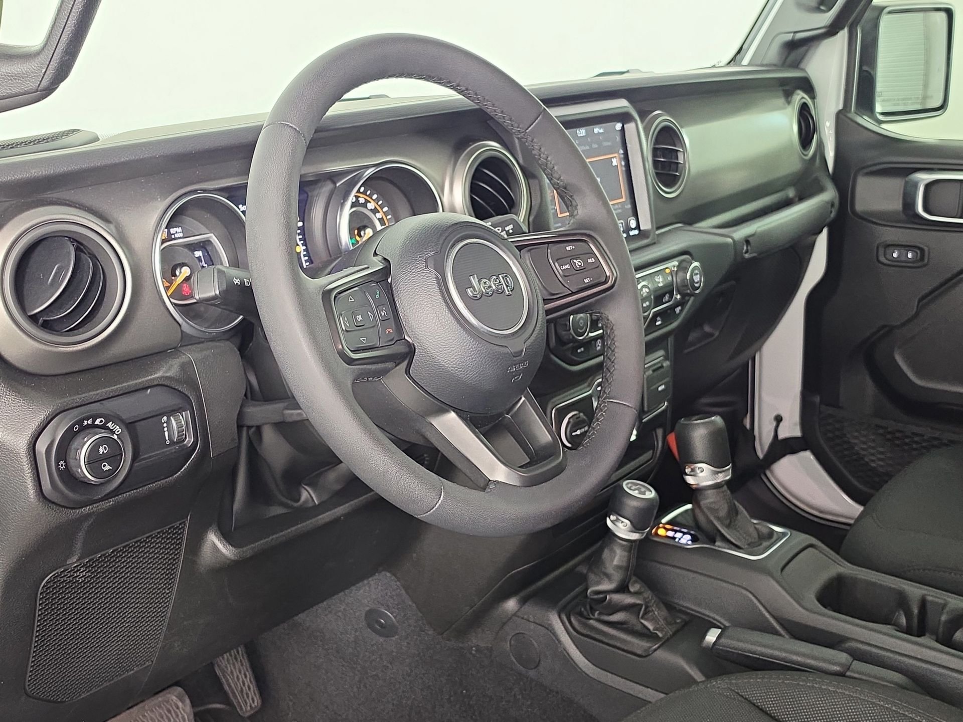 2023 Jeep Gladiator Sport S - Photo 15