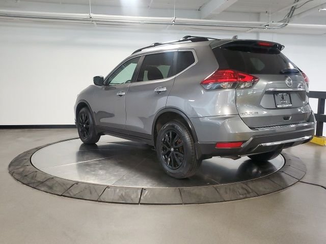 Used 2017 Gray Nissan SV image 8