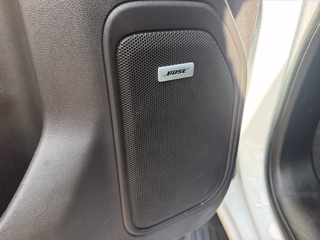 Used 2020 White GMC Denali image 13