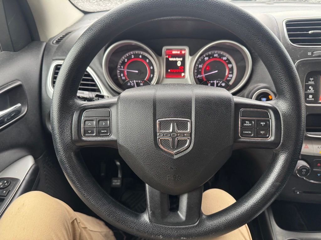 Used 2016 Black Dodge SXT image 31