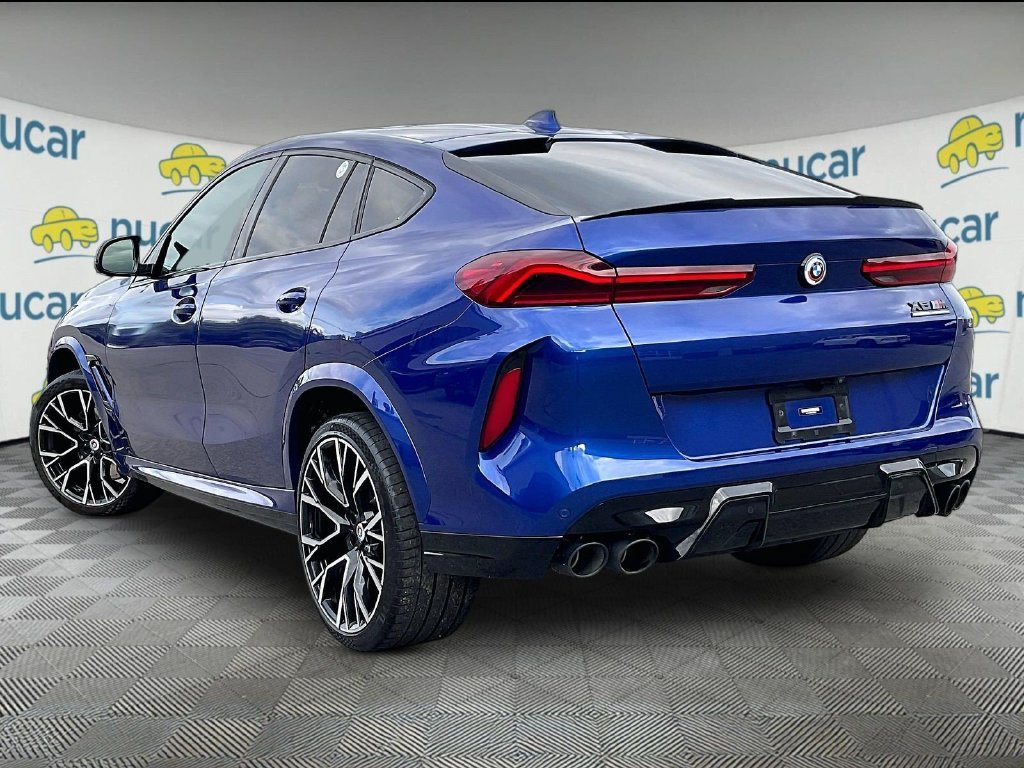 Used 2022 Blue BMW Base image 4