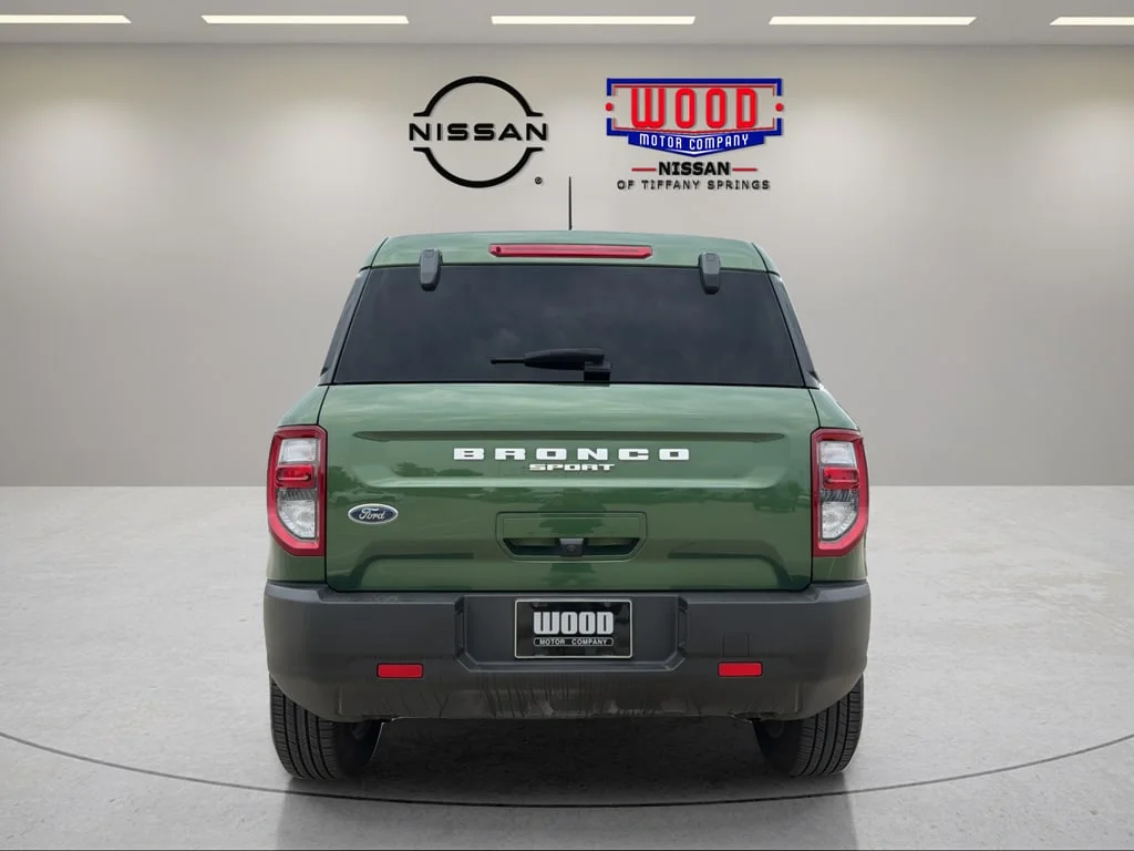 Used 2024 Green Metallic Ford Big Bend image 3