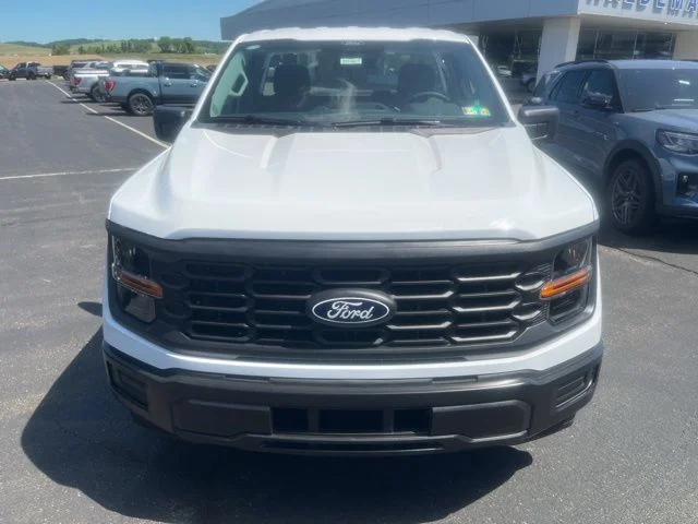 New 2026 Oxford White Ford XL image 2