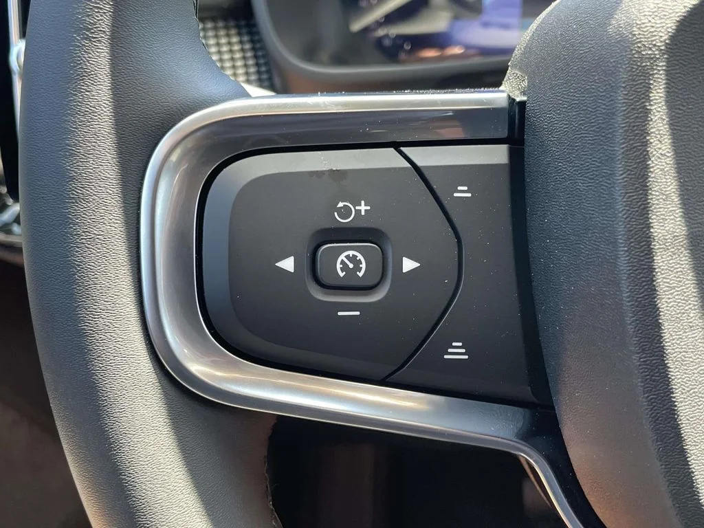 New 2026 Vapour Grey Volvo Ultra image 9