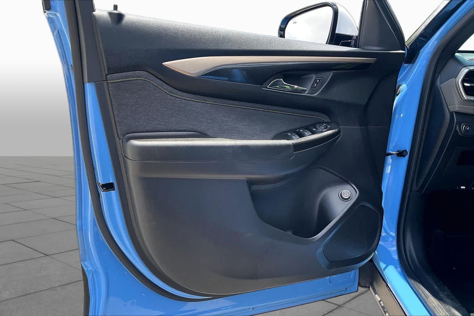 Used 2024 Fountain Blue Chevrolet ACTIV image 22