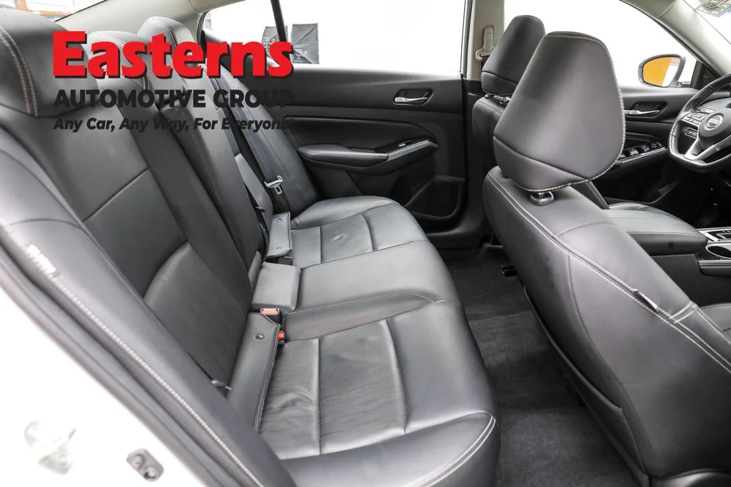 Used 2022 White Nissan 2.5 SL image 22