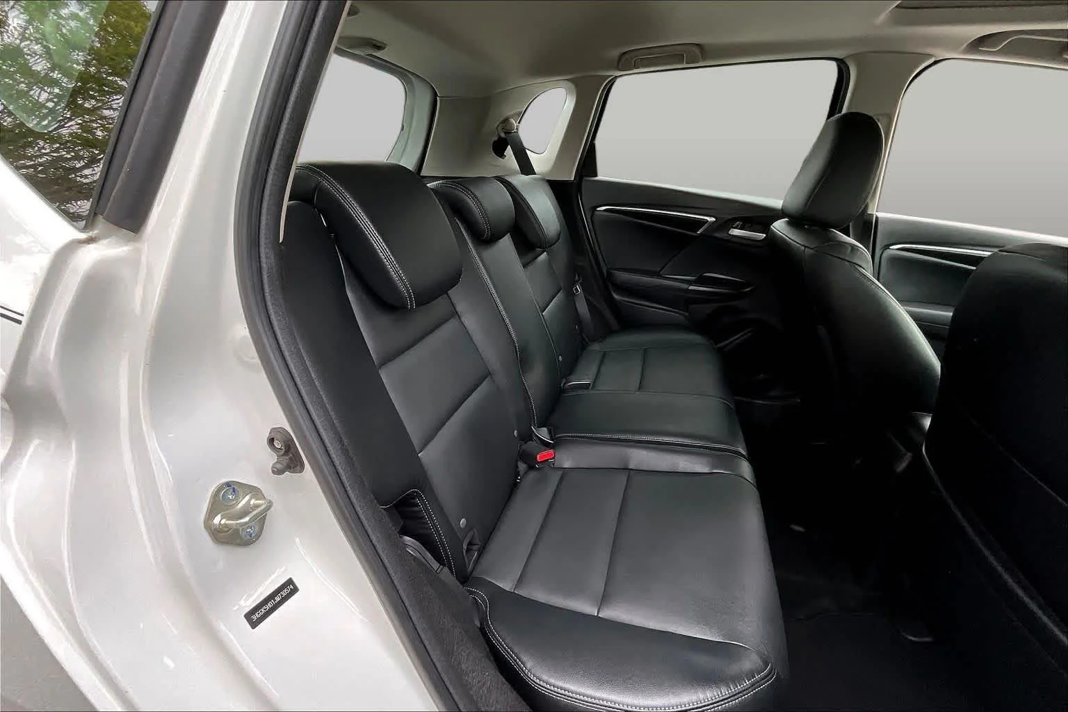 Used 2018 White Orchid Pearl Honda EX-L image 21