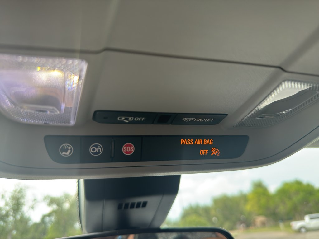 Used 2021 Summit White Chevrolet LT image 39