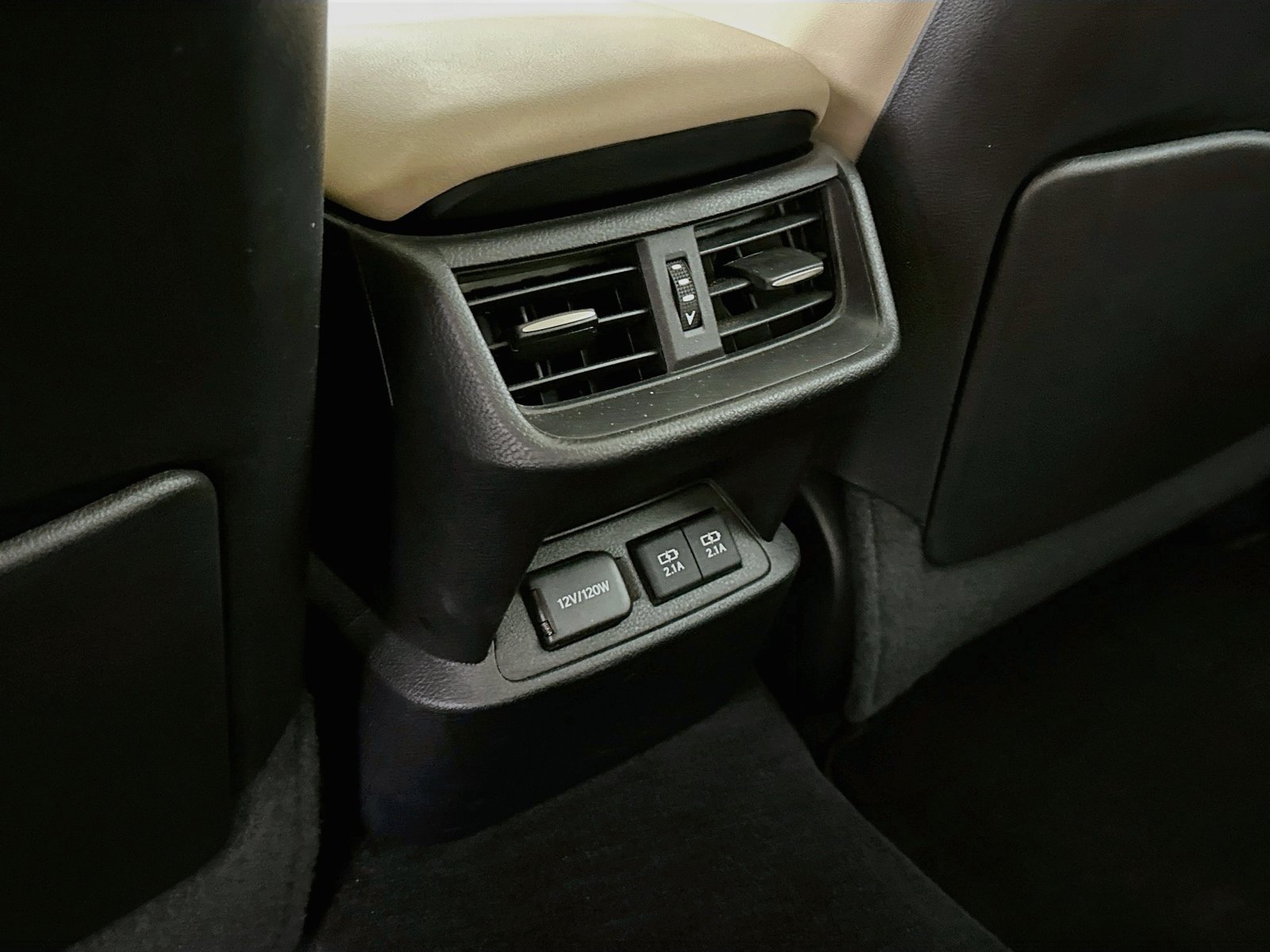Used 2020 Sunlit Green Lexus 300h image 26