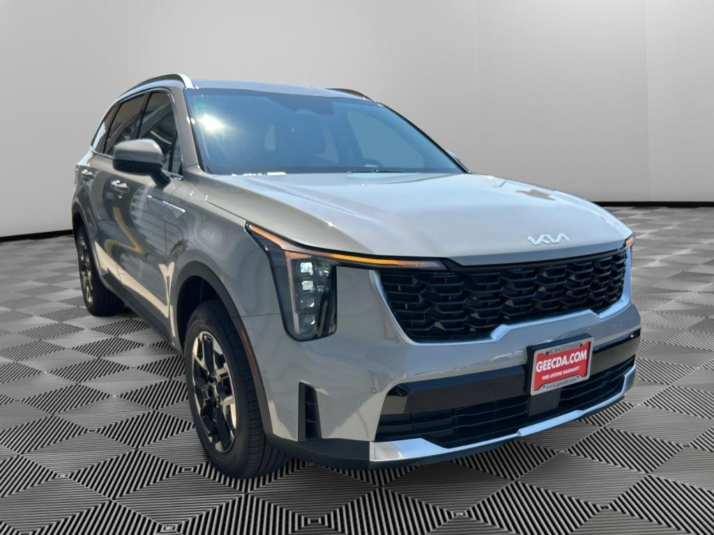 New 2026 Wolf Gray Kia S image 3