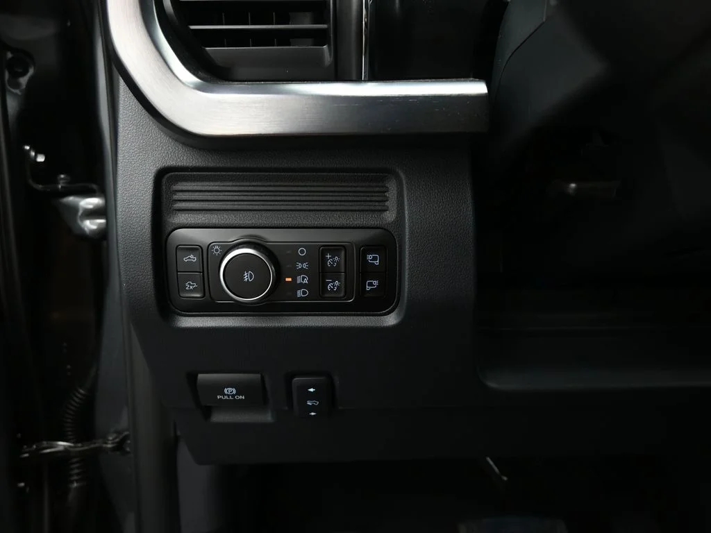 New 2026 Carbonized Gray Metallic Ford Lariat image 9