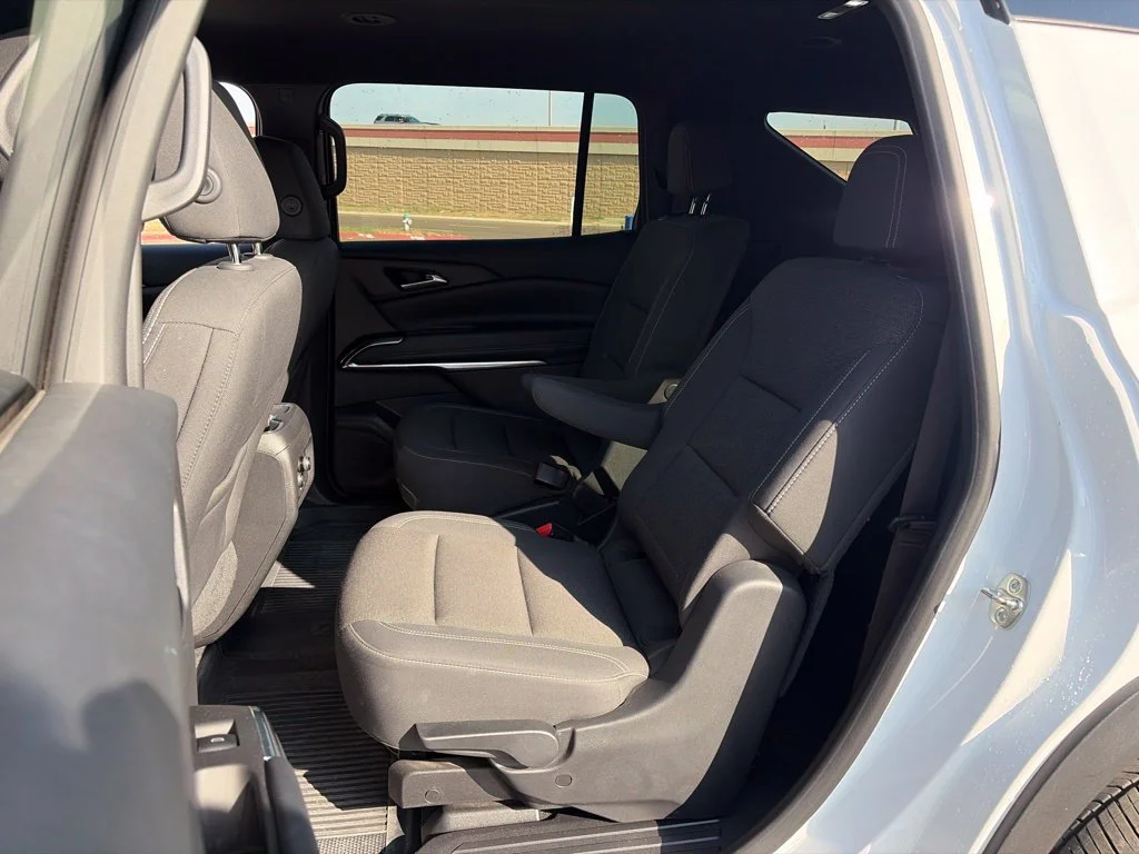 Used 2025 White Chevrolet LT image 20