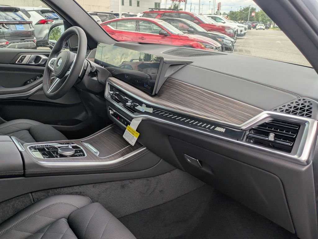 New 2026 Brooklyn Grey Metallic BMW M60i image 27