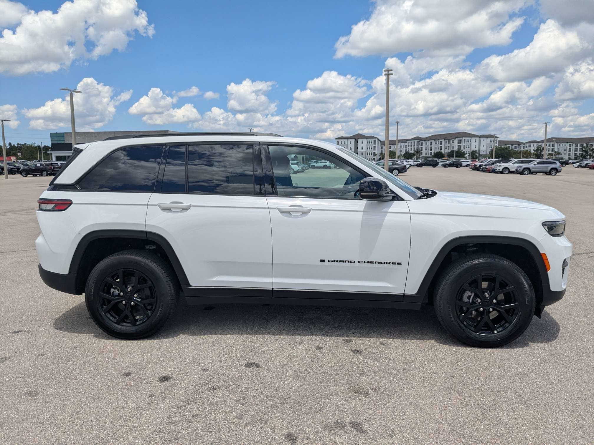 Used 2025 Bright White Clearcoat Jeep Altitude image 4