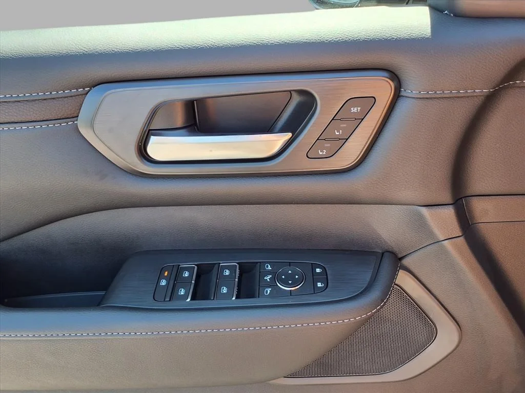 2026 Nissan Armada SL - Photo 15