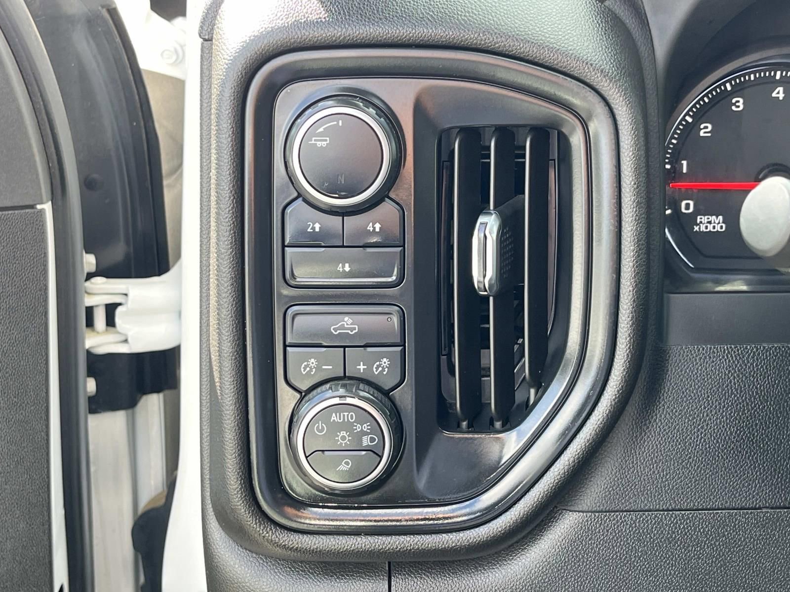 2023 Chevrolet Silverado 2500HD Custom - Photo 27