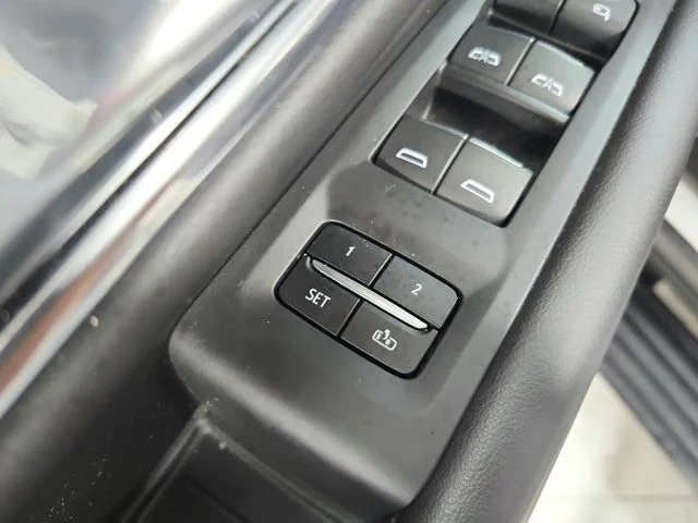 Used 2023 Beige Chevrolet High Country image 21