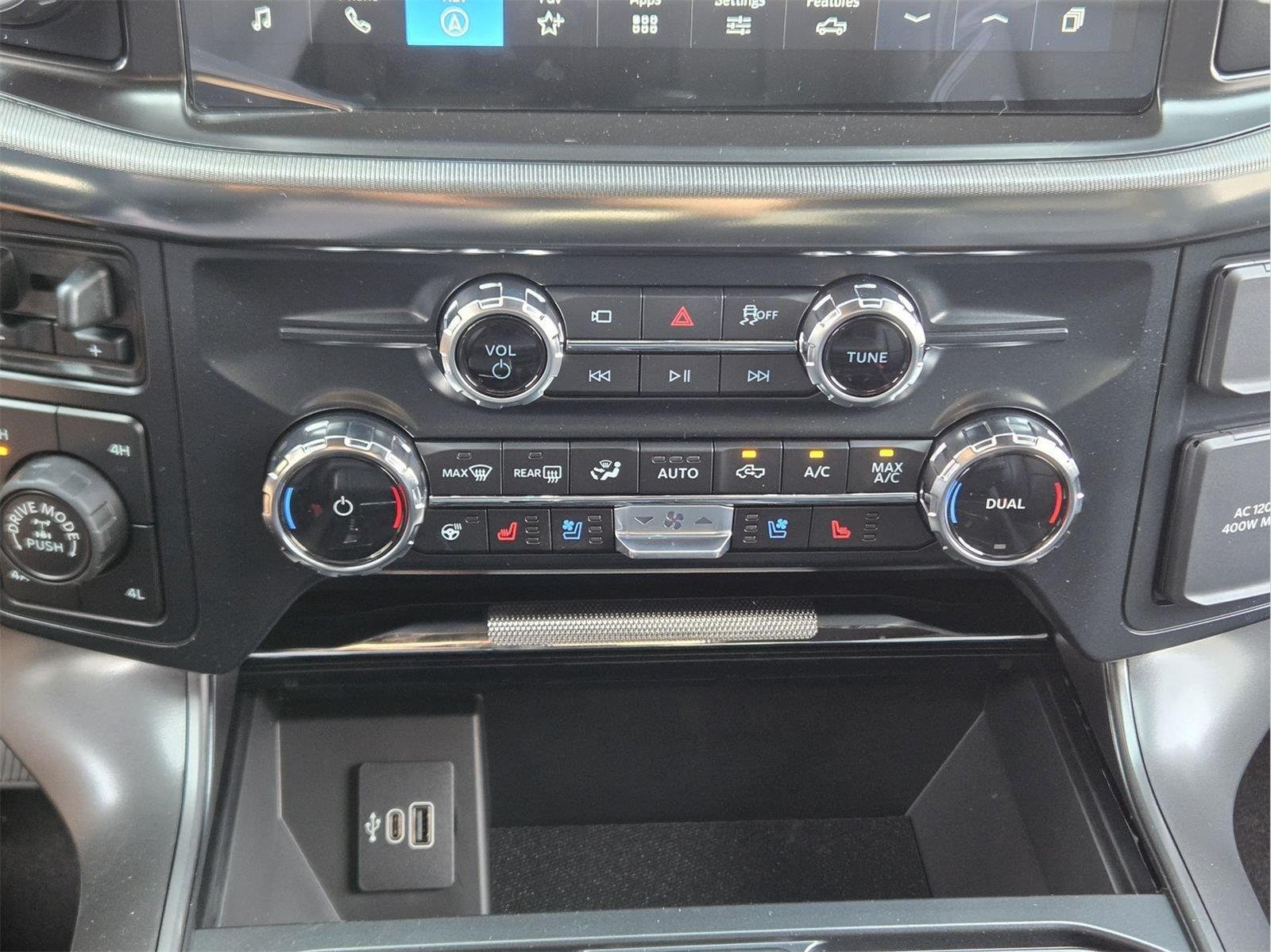 New 2026 Carbonized Gray Metallic Ford Lariat® image 13