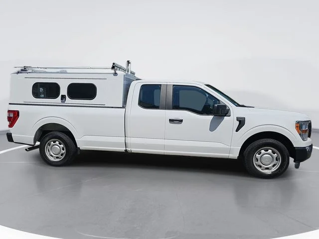 Used 2022 White Ford XL image 4