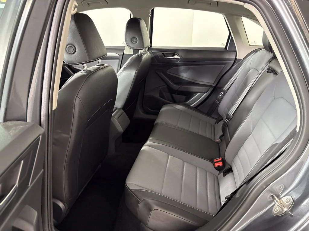 Used 2025 Gray Volkswagen 1.5T SE image 20