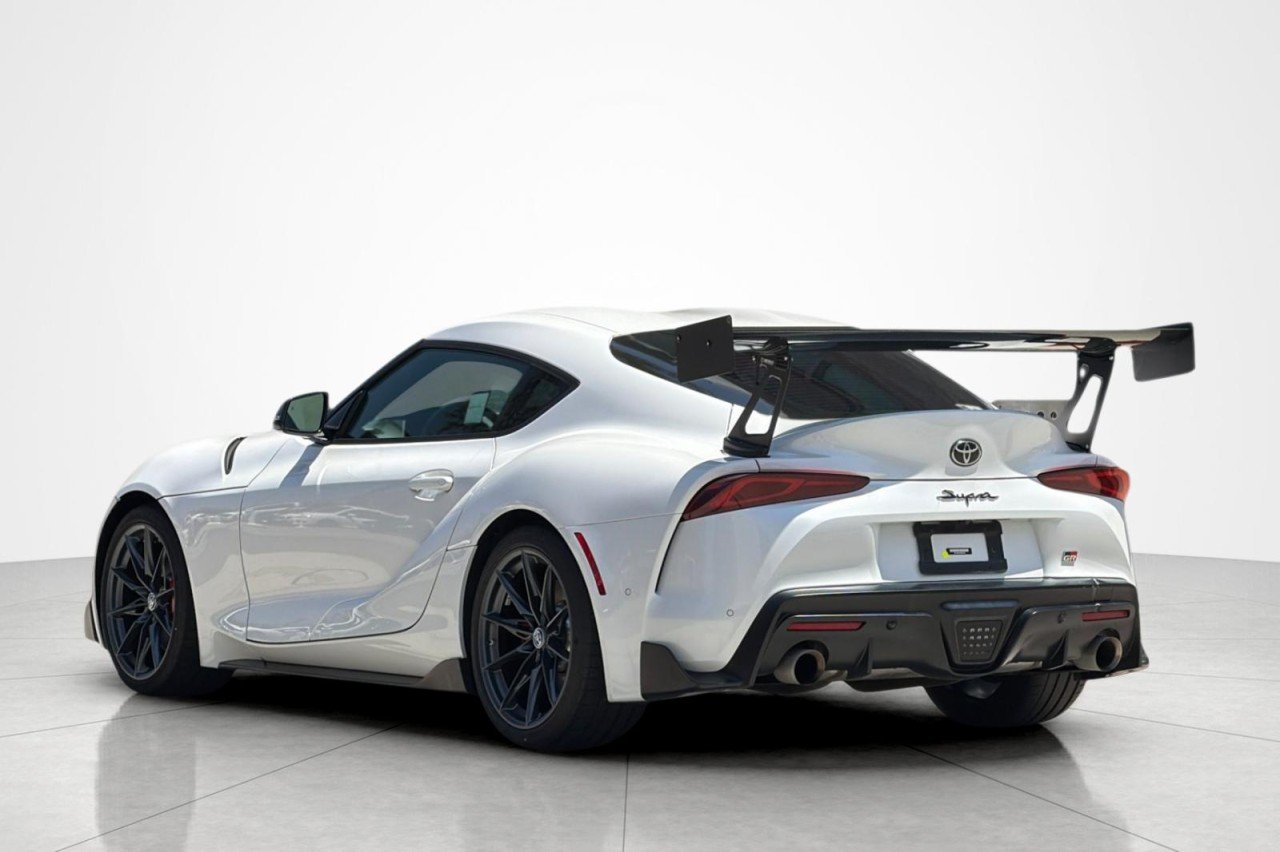 Used 2023 ARCTIC WHITE Toyota 3.0 image 3
