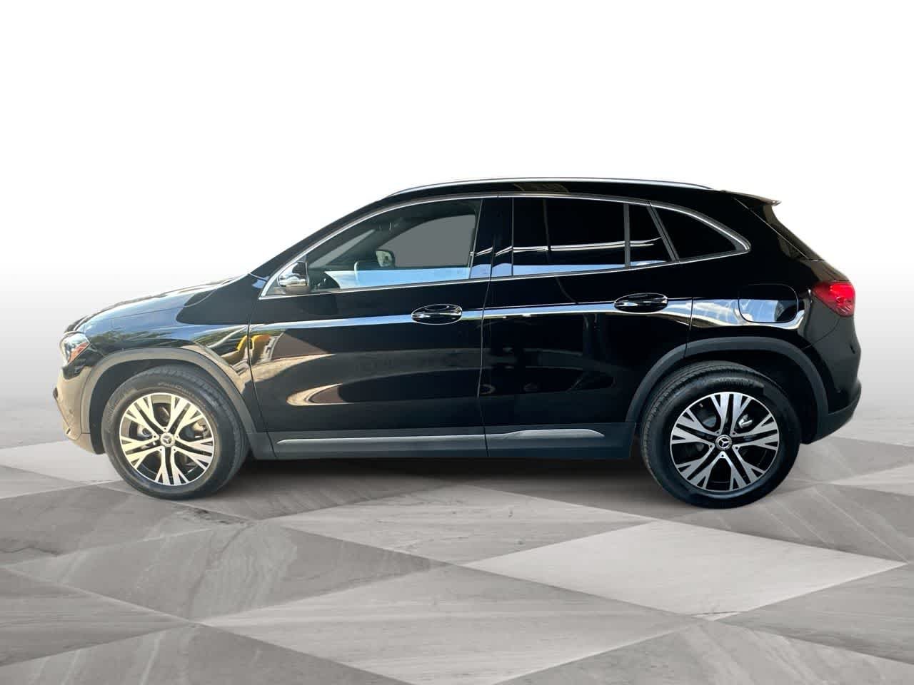 Used 2025 Night Black Mercedes-Benz GLA 250 image 5