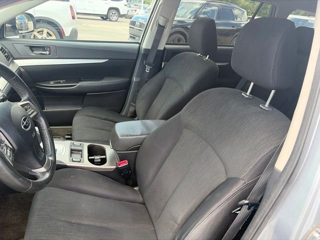 Used 2013 Silver Subaru 2.5i Premium image 25