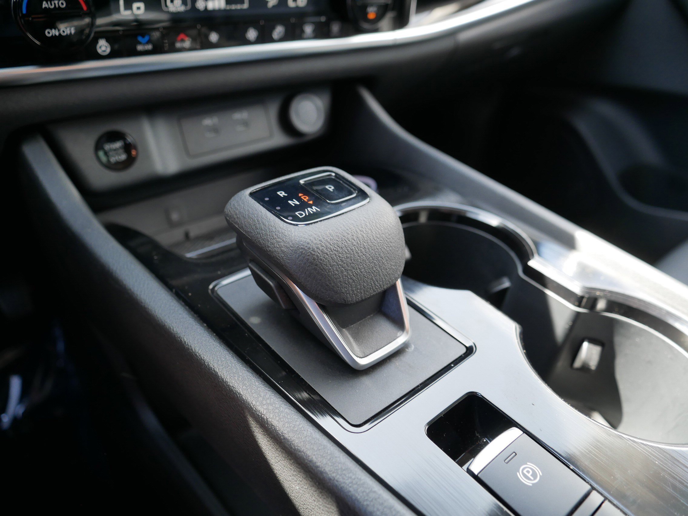 Certified Used 2025 Super Black Nissan SL image 24