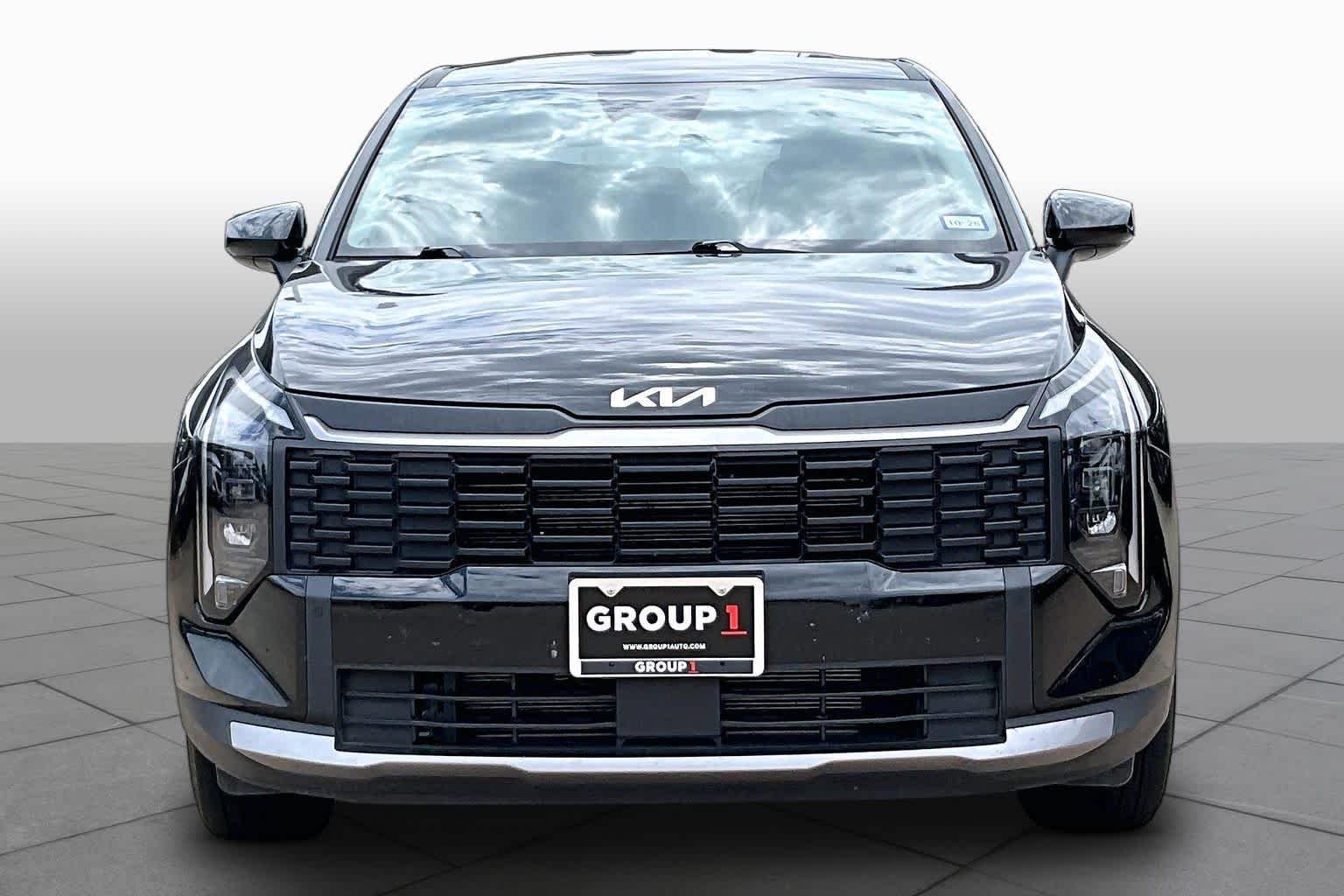 Used 2026 Ebony Black Kia LX image 4
