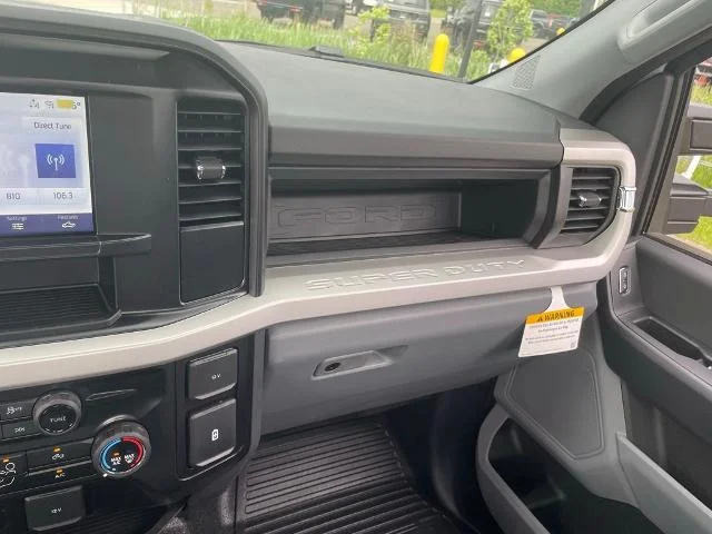 New 2026 Oxford White Ford F-550® XL image 50