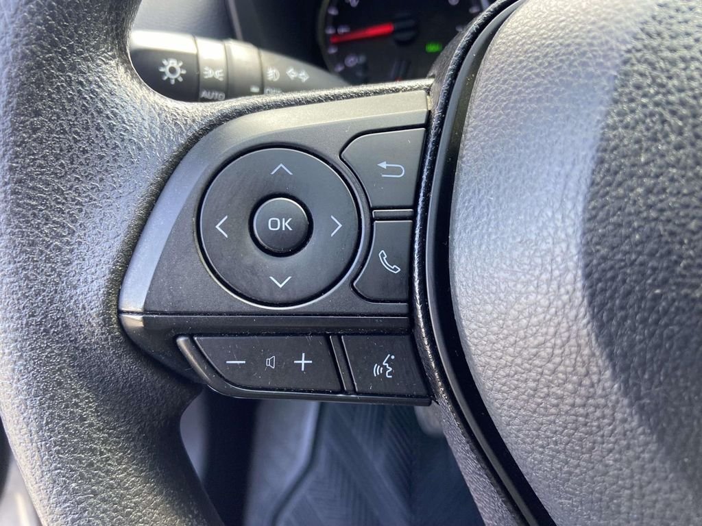 Used 2021 Silver Toyota XLE image 32