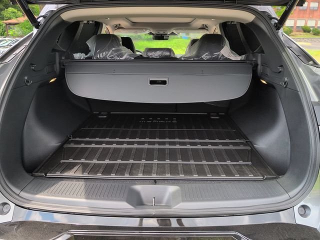 New 2026 Gray Nissan Platinum image 25