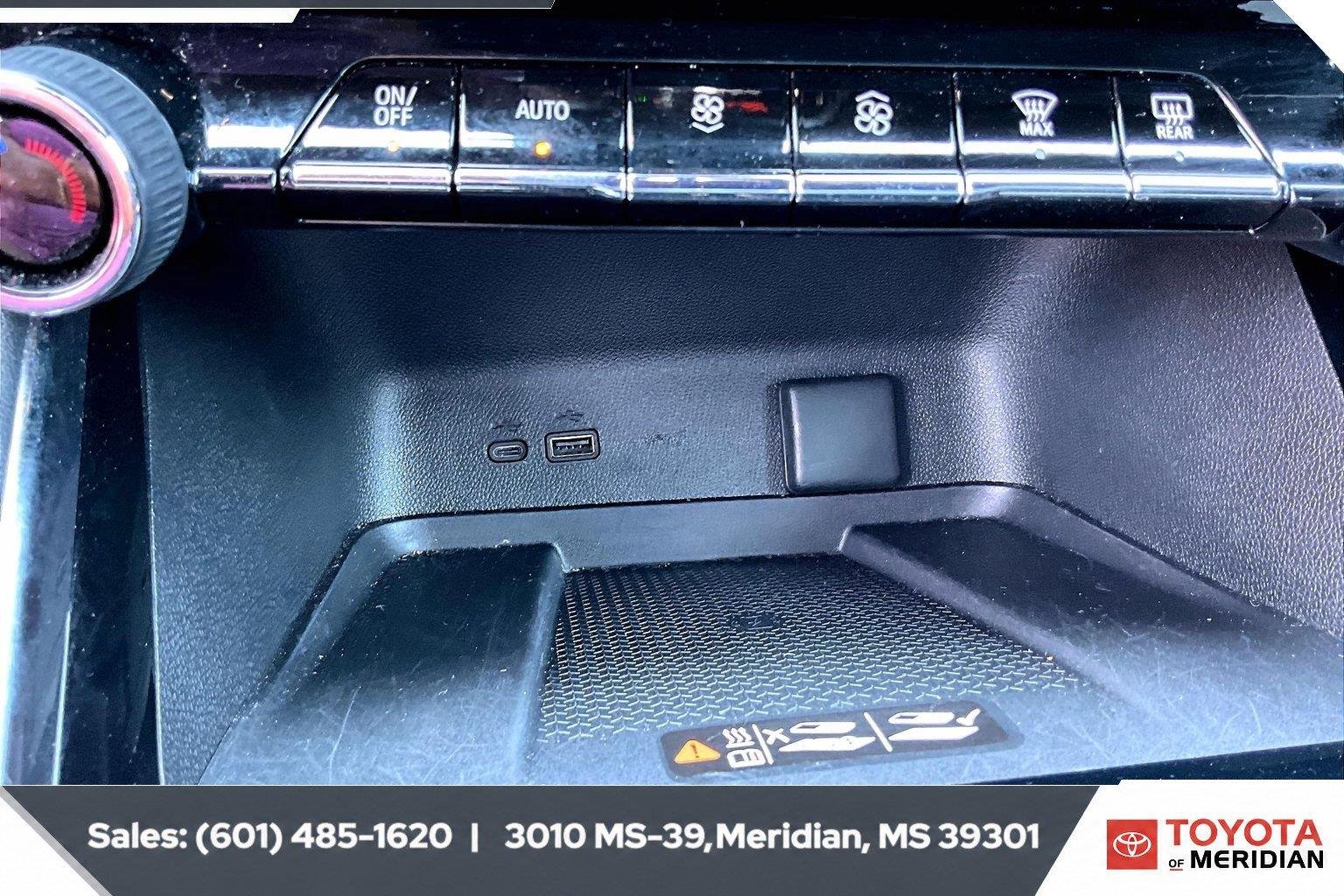 Used 2026 Mosaic Black Metallic Chevrolet AWD LT image 24