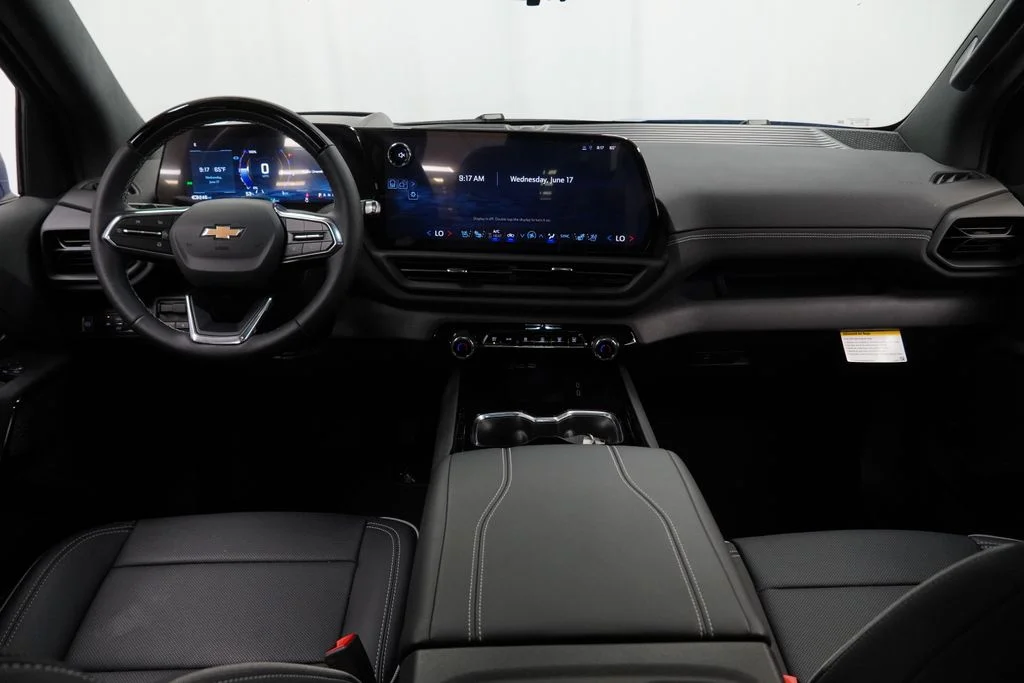 2026 Chevrolet Silverado EV LT - Photo 7