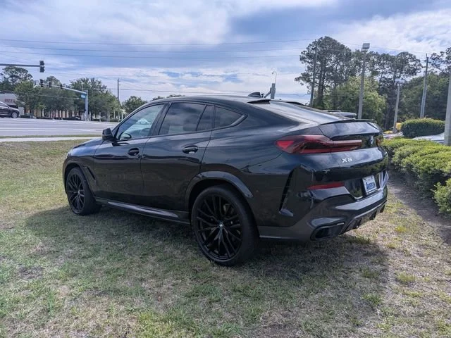 Used 2022 Carbon Black Me BMW xDrive40i image 5