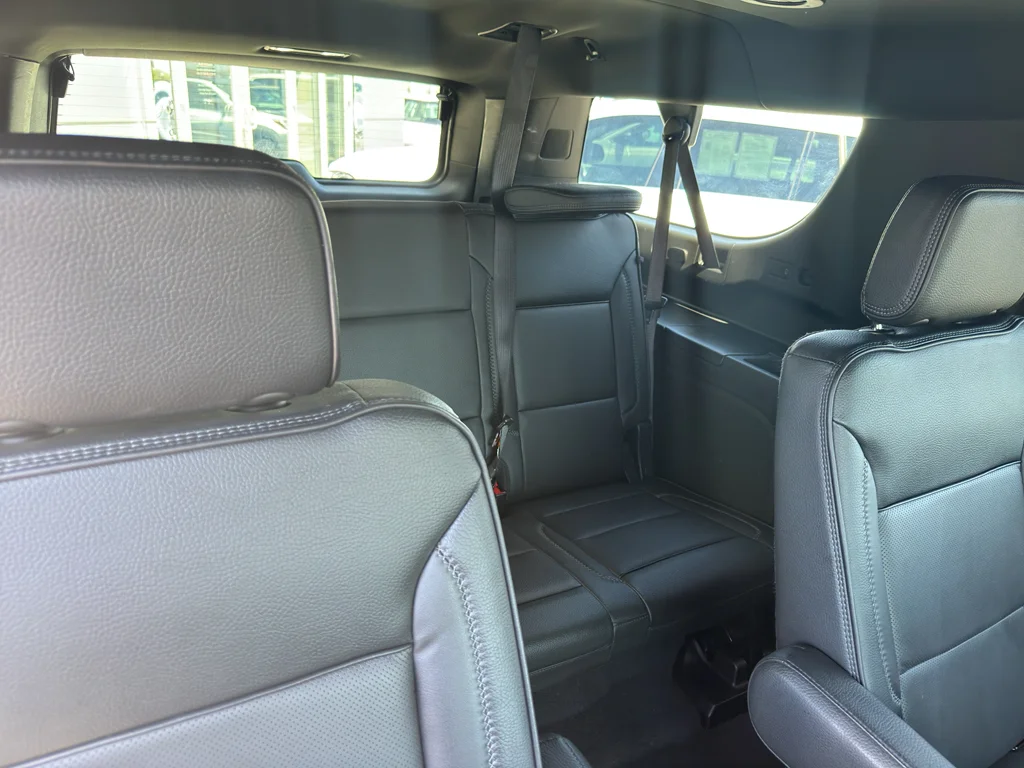 Used 2025 White GMC Denali image 13