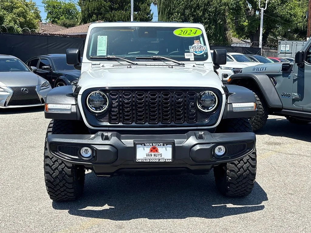 Used 2024 Bright White Clearcoat Jeep Willys image 7