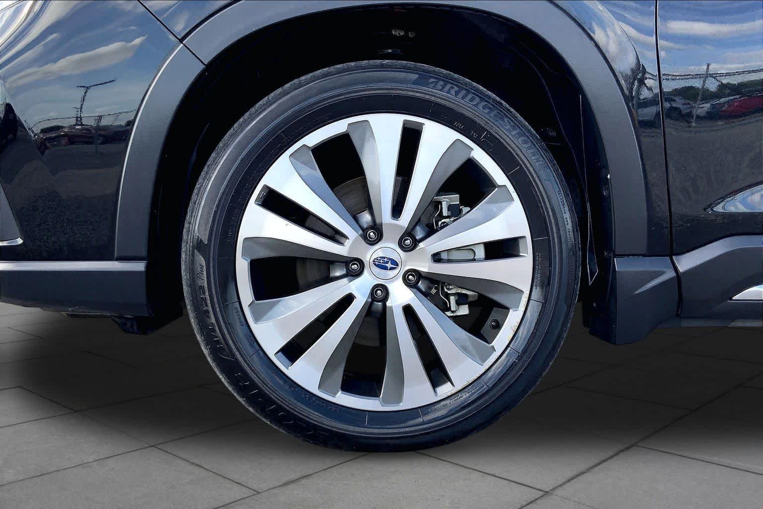 Used 2019 Crystal Black Silica Subaru Touring image 11