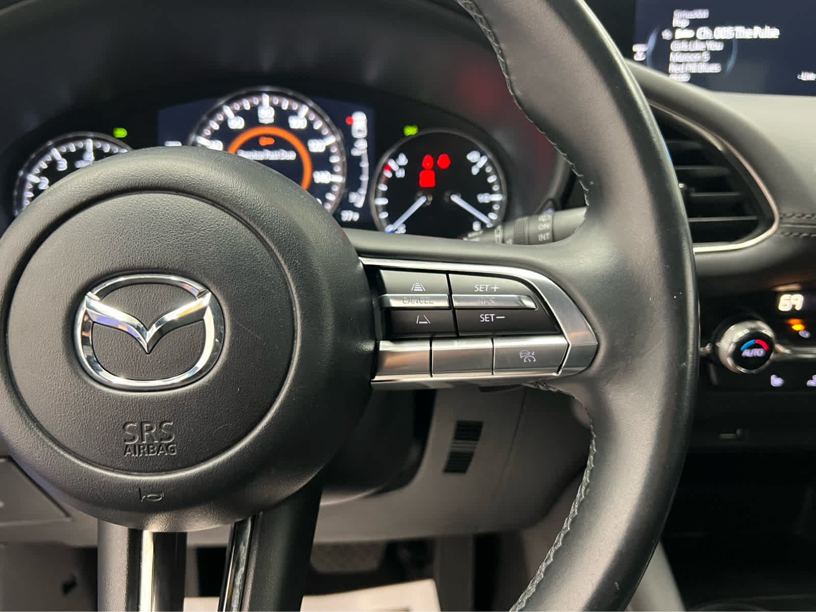 Used 2020 Deep Crystal Blue Mica Mazda Premium Package image 15