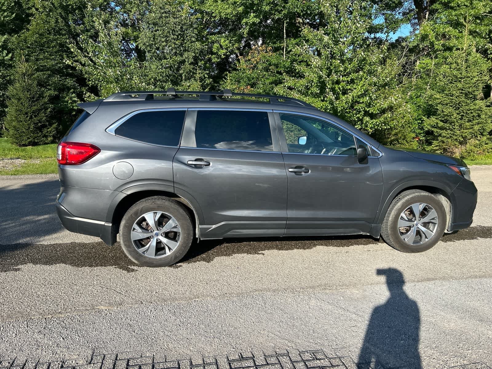 Used 2020 Magnetite Gray Metallic Subaru Premium image 5