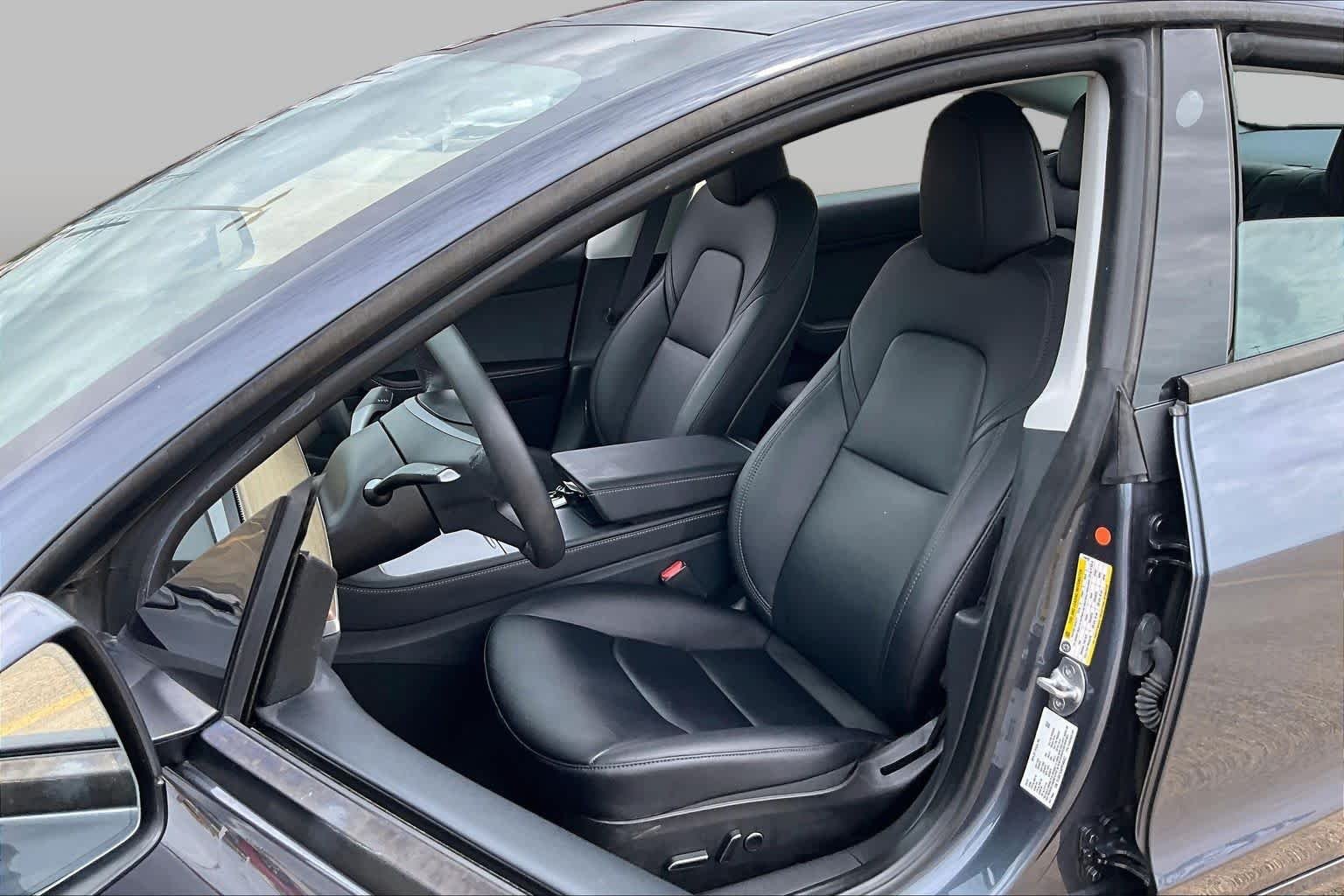 Used 2023 Midnight Silver Metallic Tesla  image 7