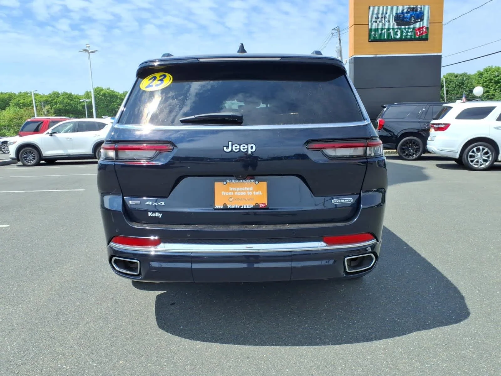 Certified Used 2023 Midnight Sky Jeep Overland image 9