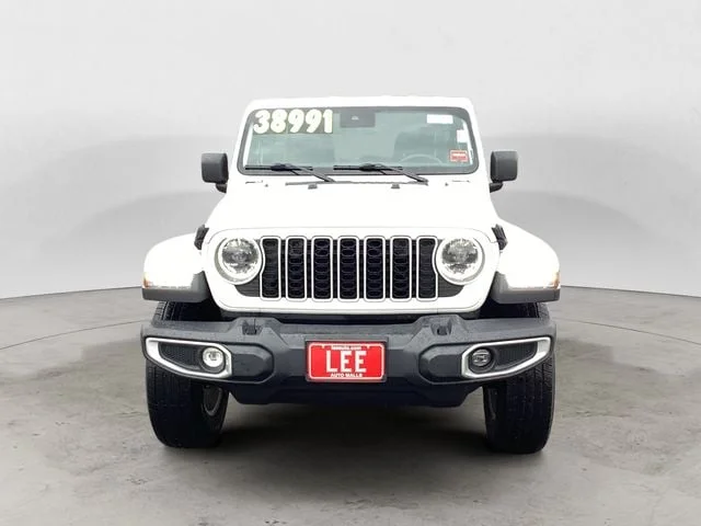 Certified Used 2025 Bright White Clearcoat Jeep Sahara image 8