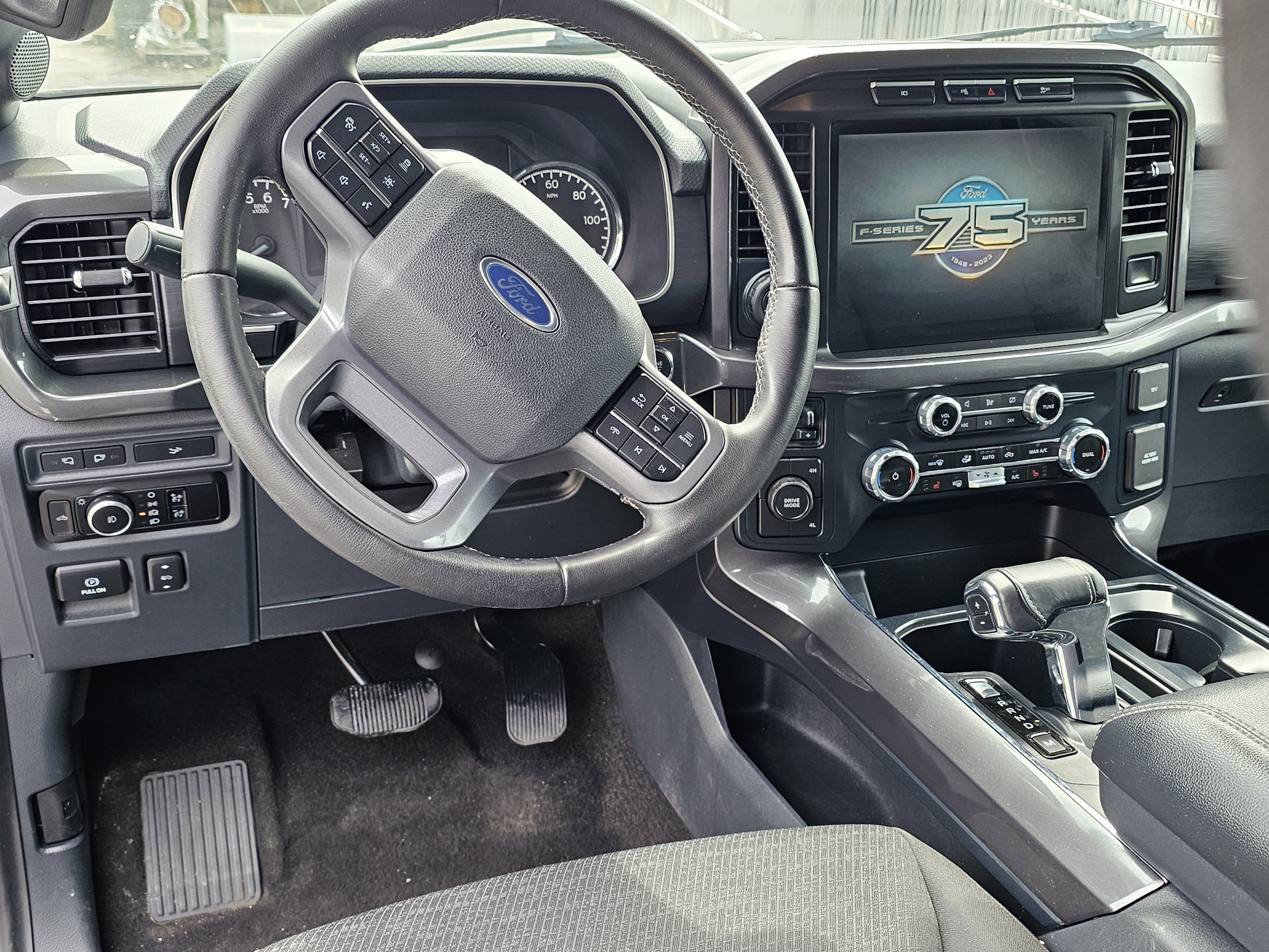 Used 2023 Gray Ford XLT image 15