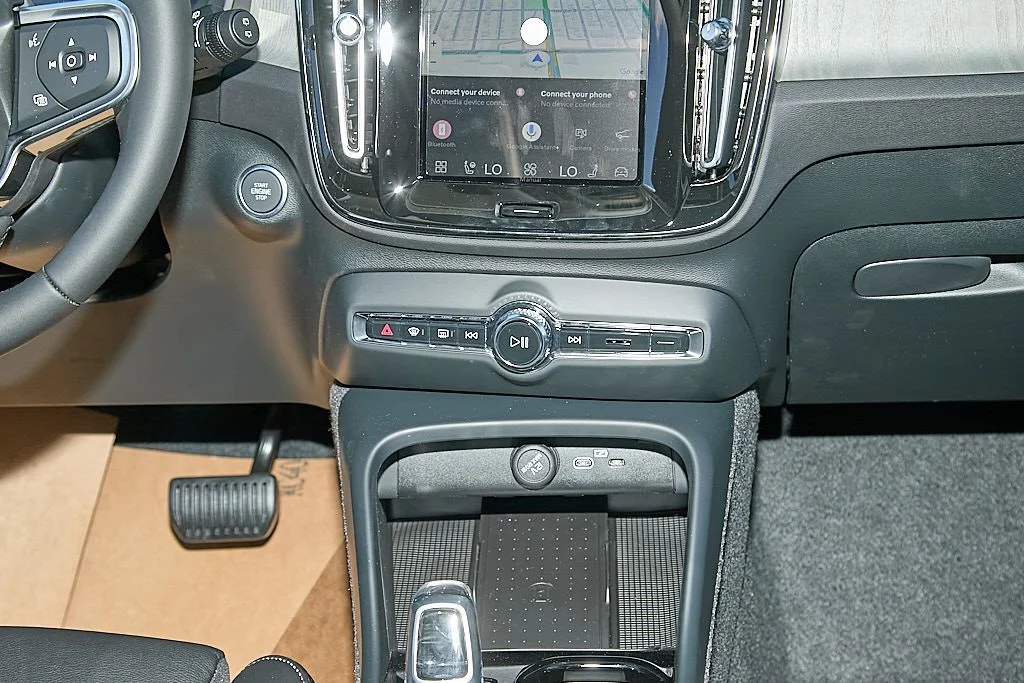 New 2026 Cloud Blue Volvo Plus image 27