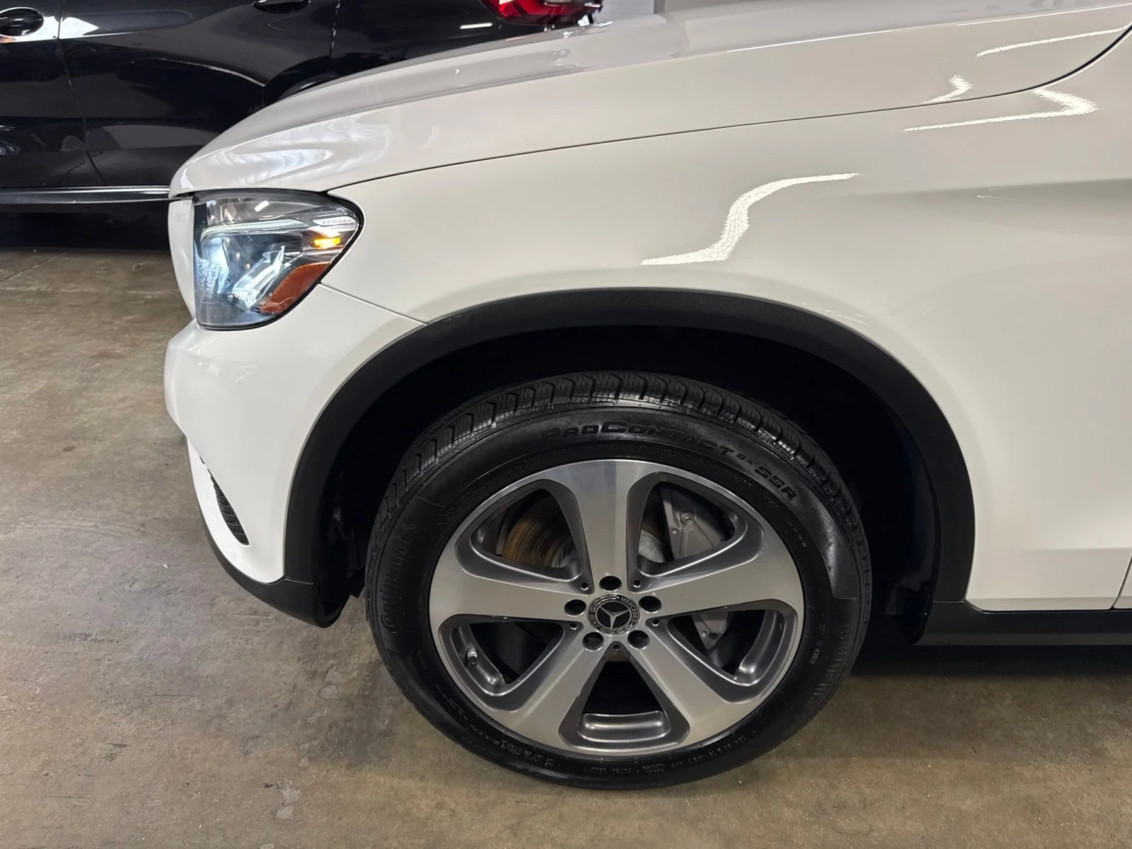 Used 2019 White Mercedes-Benz GLC 300 image 5